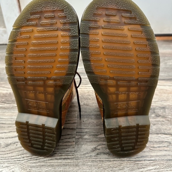 Limited Edition Dr. Doc Martens Van Gogh Sunflower Painting Design Boots Sz 7 Wo - Picture 6 of 9